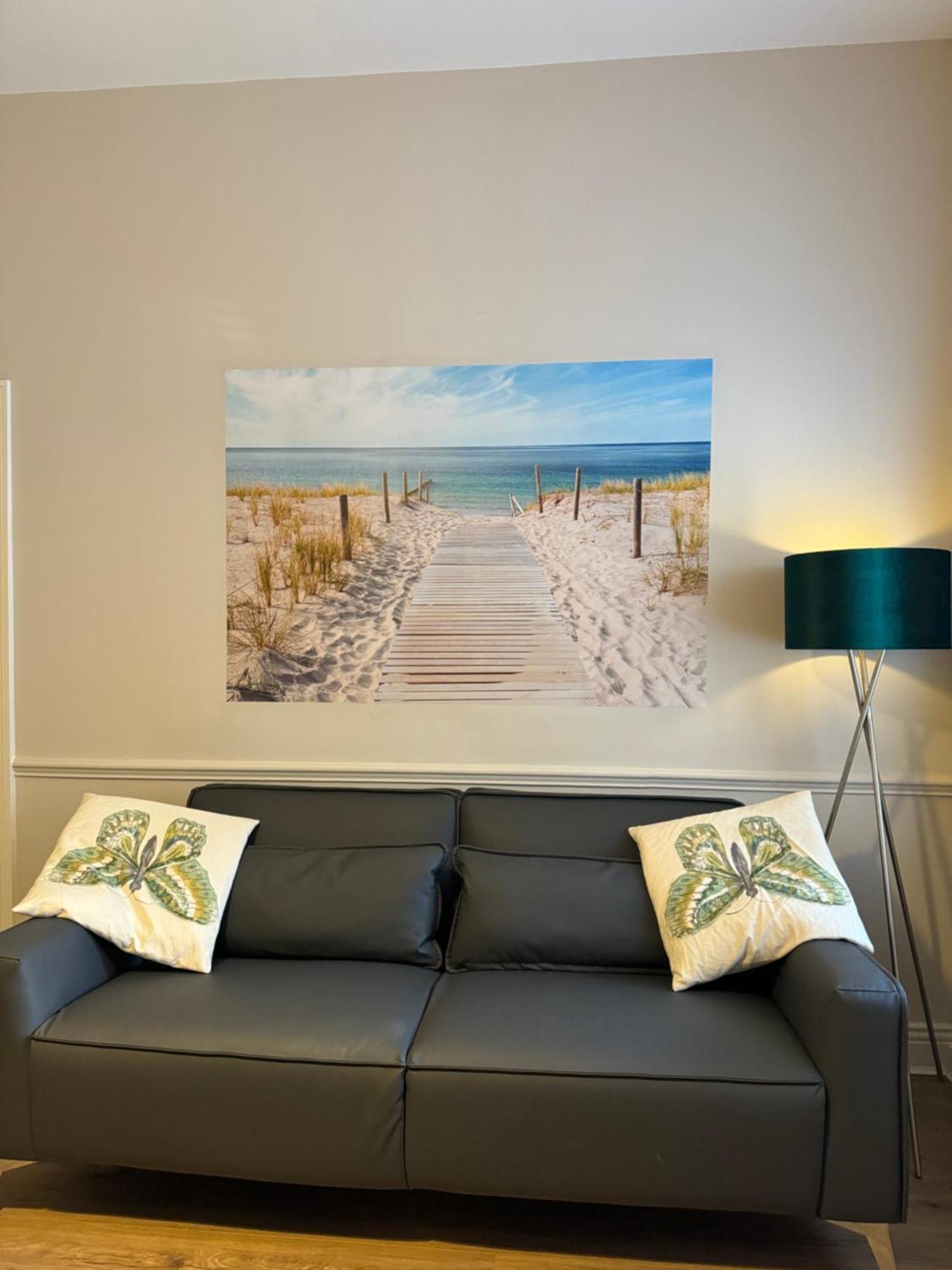 Rockcliffe Retreat, Stylish Coastal Apartment Уитли-Бей Экстерьер фото